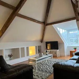  Apartment Centre Loft Gem